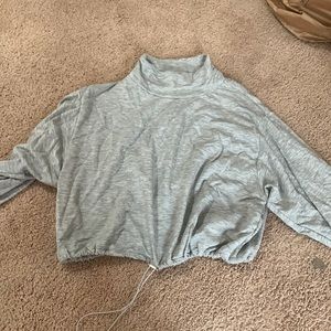 Long sleeve crop workout top